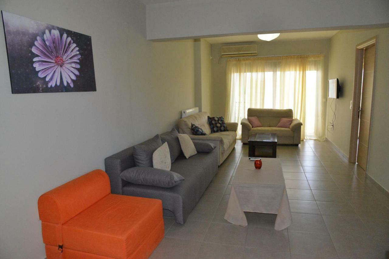 Neratza Activities Apartment Vrachati Bagian luar foto